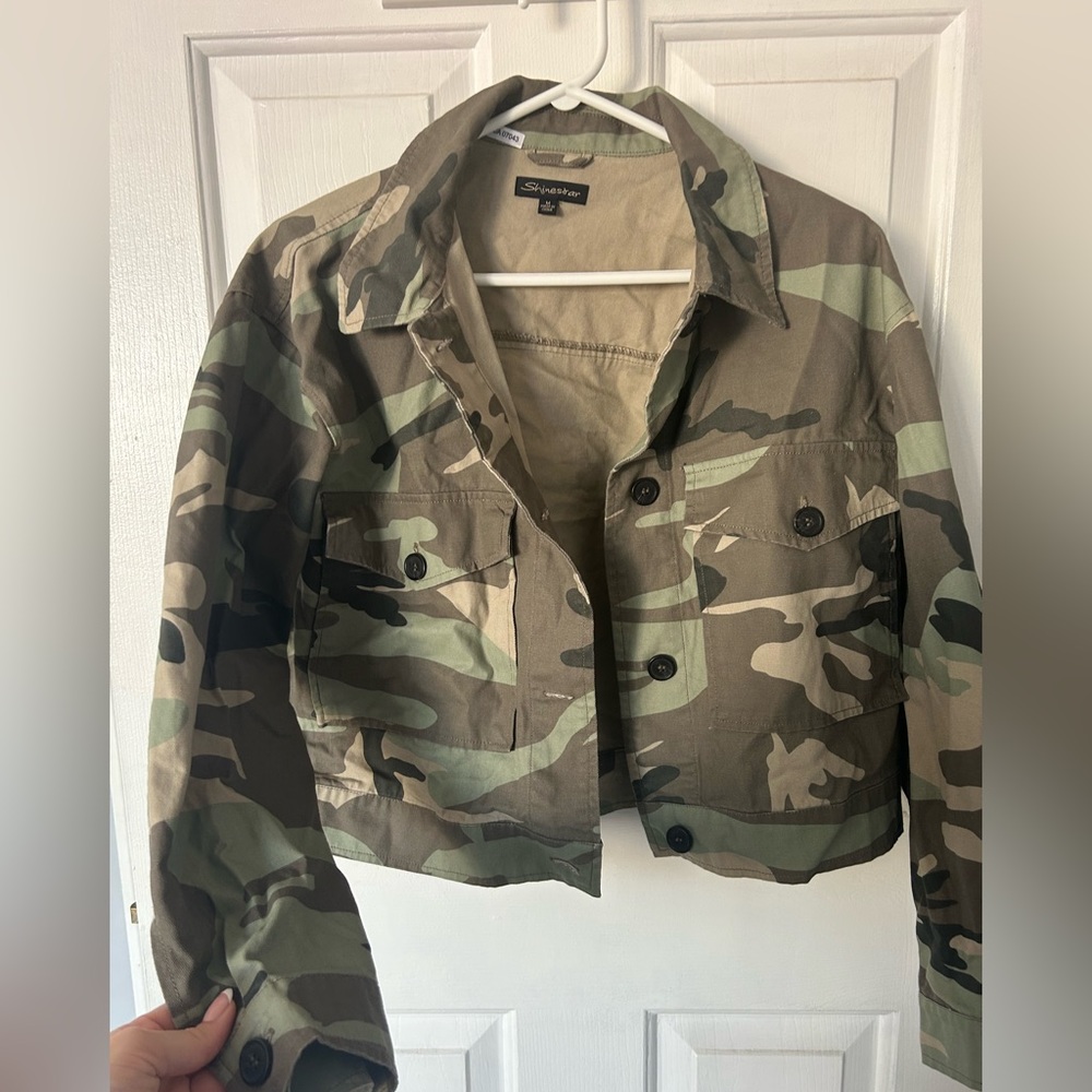 Cropped Camo Jacket